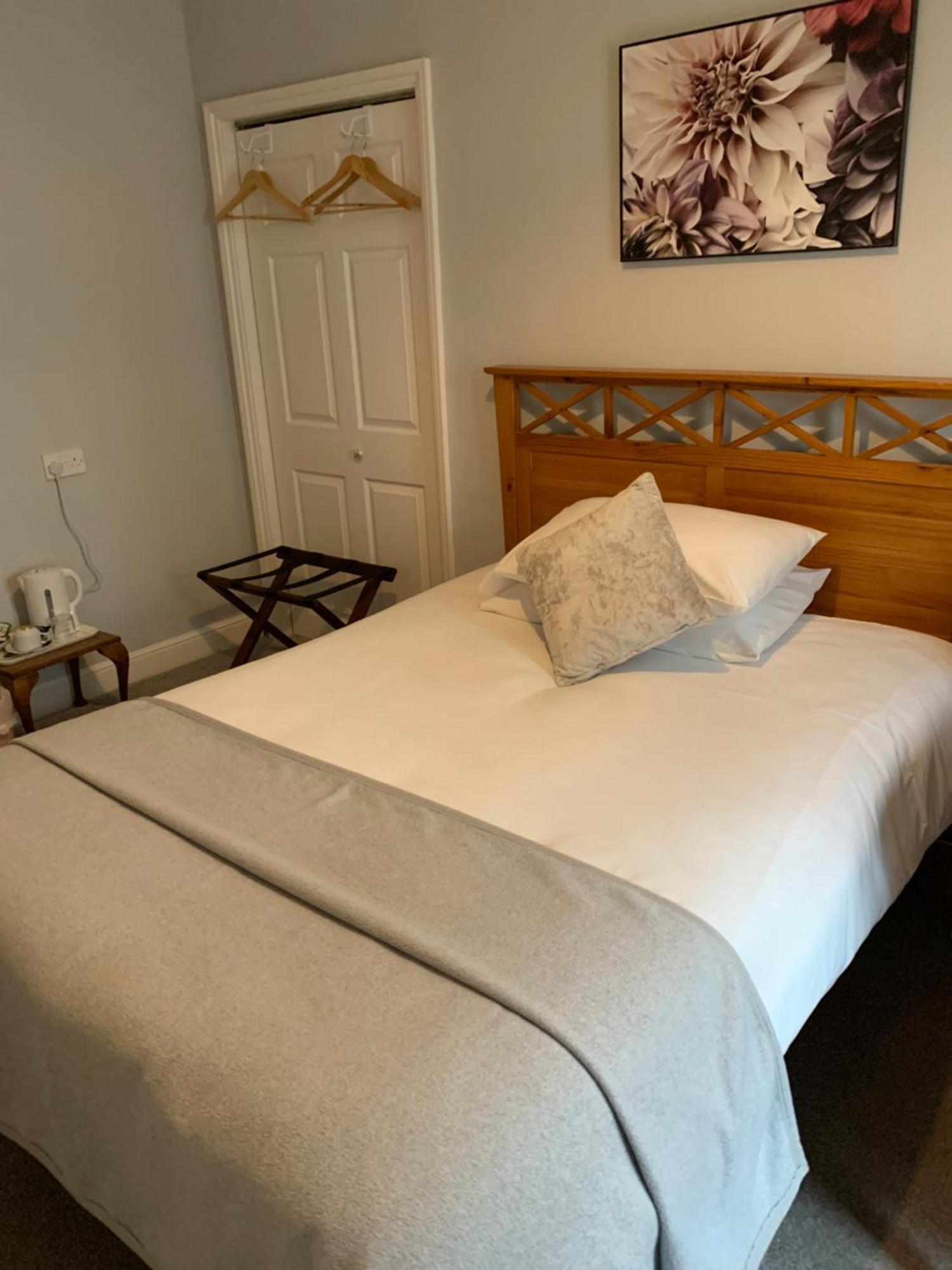Large Single Room